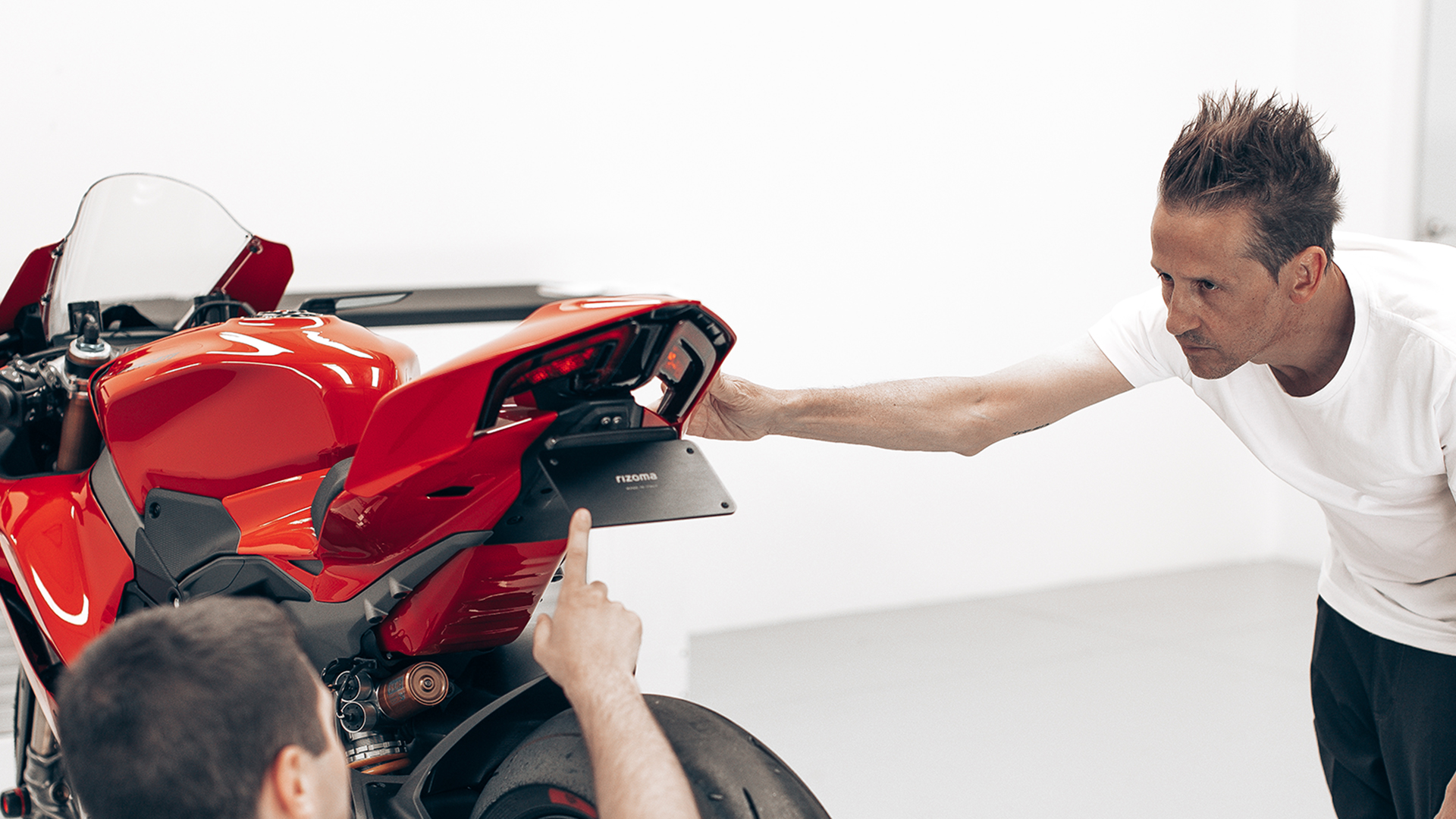 fender eliminator flat out rizoma