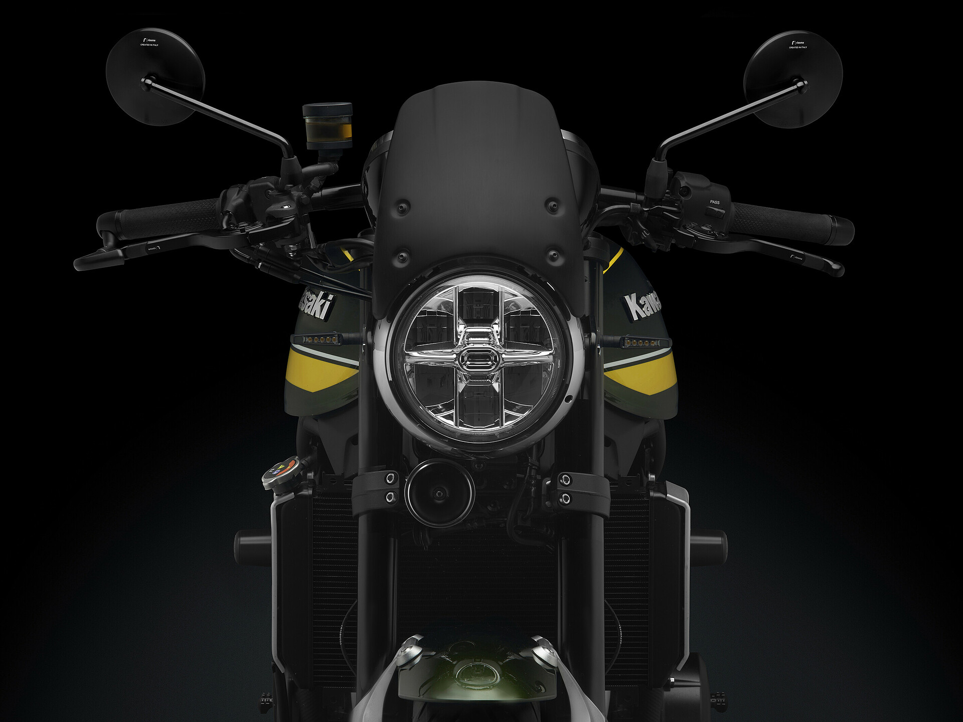rizoma リゾマ　スクリーン　Z900RS Z 900 RS (2021) – Rizoma